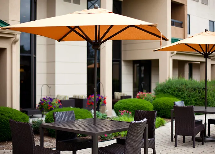 Courtyard Chicago St. Charles