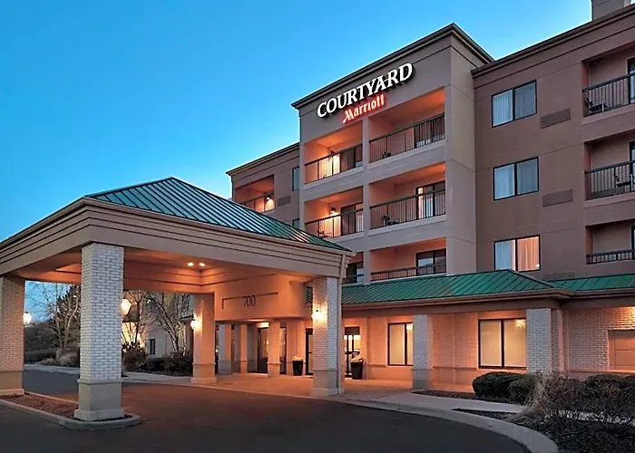 Courtyard Chicago St. Charles Hotel Saint Charles